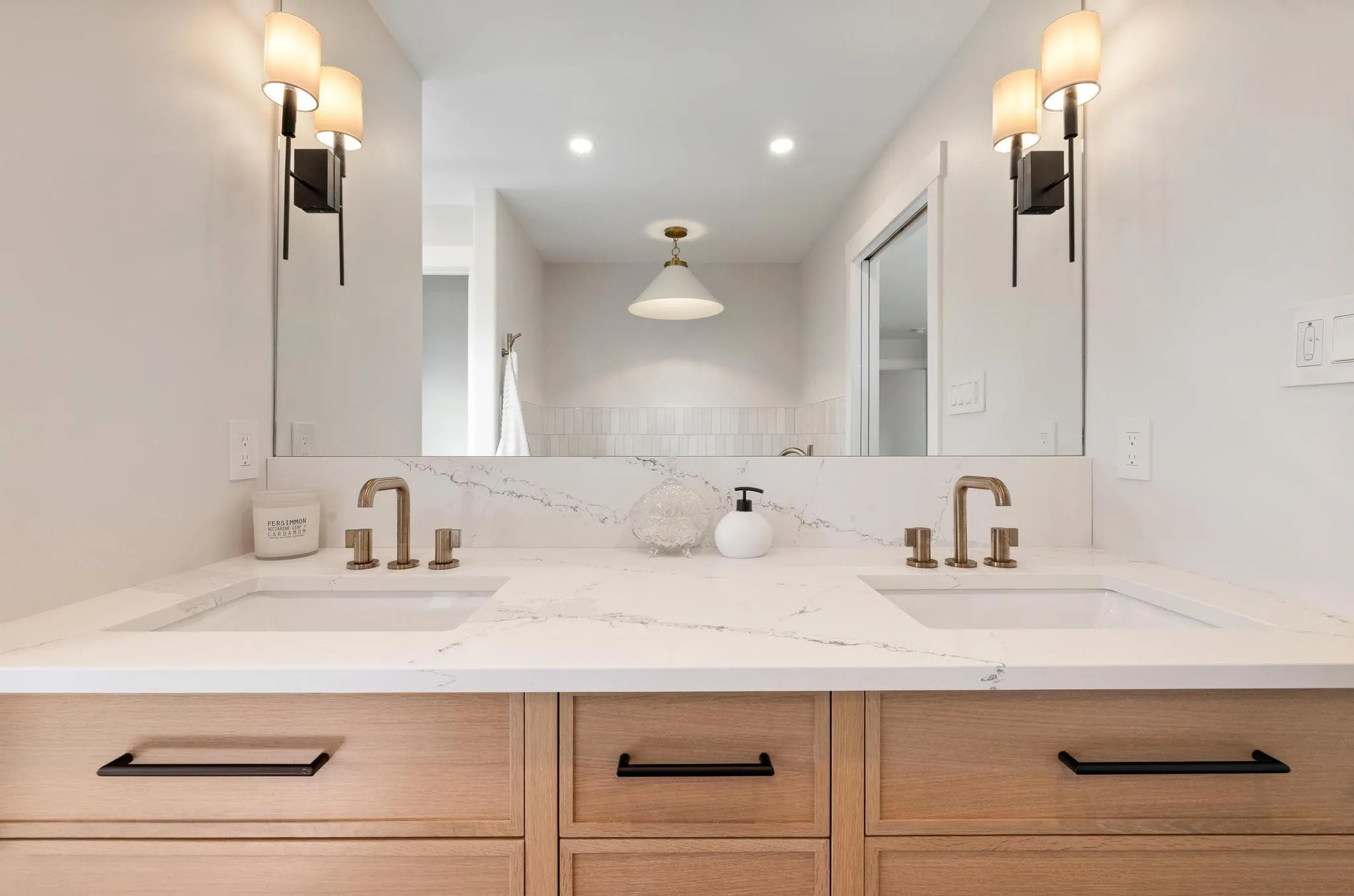 2047 Wascana Greens 31. Onsuite Bathroom